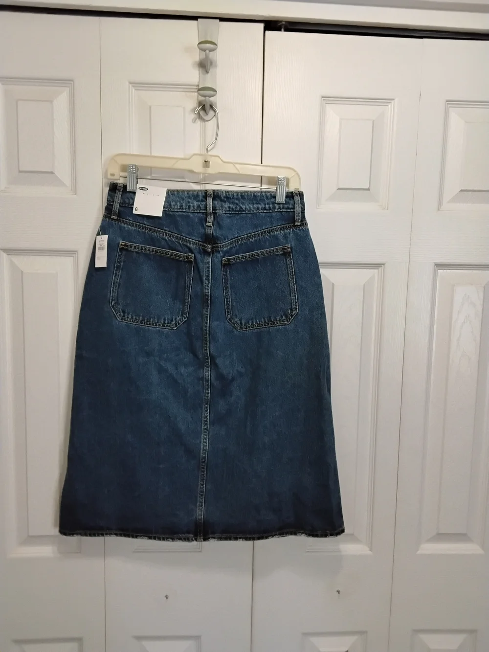 Old Navy Blue Denim Button-Front Skirt - Picture 9 of 10